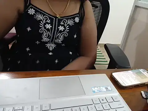 Snapshot of kannada_Hotlady chatting on July 21, 8:37 am kannada Hotlady online show from July 21, 8:37 am
