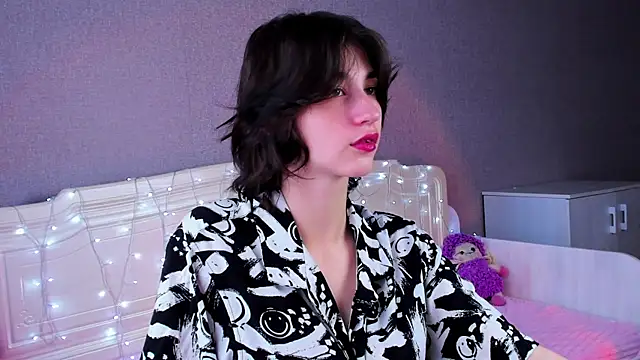 Carolina Lu online show from July 25, 1:13 am