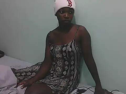Rhina01 online show from June 6, 9:42 pm