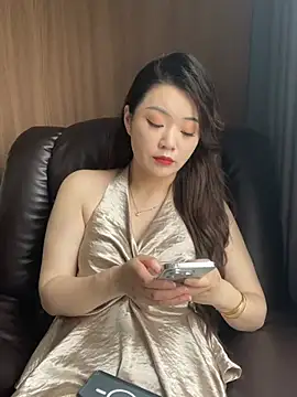 chuchu38677 online show from June 7, 3:45 am
