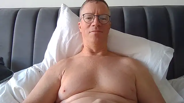 Snapshot of SinfulPulse69 chatting on June 14, 5:30 am SinfulPulse69 online show from June 14, 5:30 am