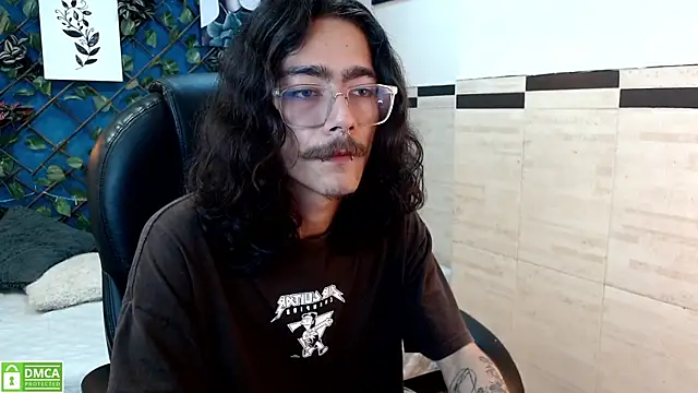 bigcock robert online show from July 11, 4:40 pm