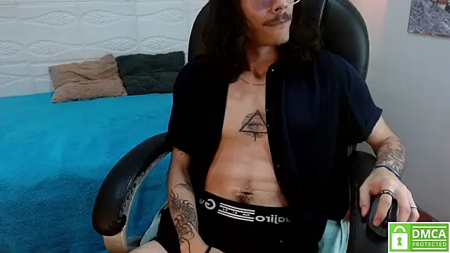 bigcock robert online show from July 21, 8:32 pm