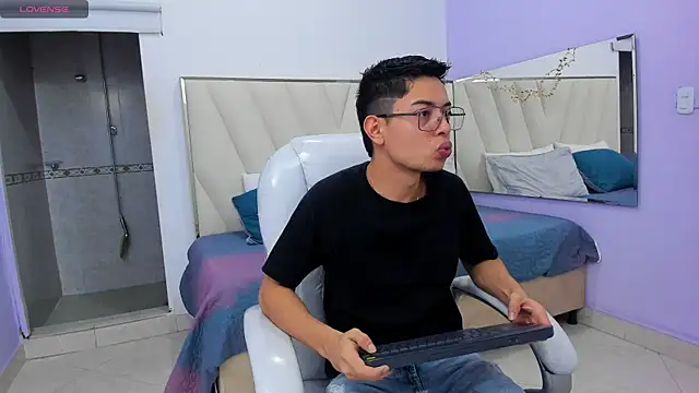 Ethan12  online show from July 8, 3:19 am