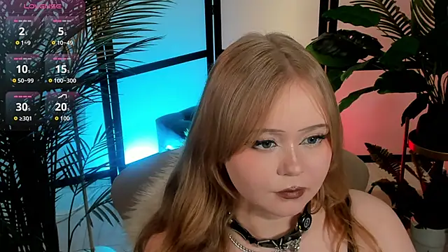 Erica Martin online show from July 14, 2:05 am