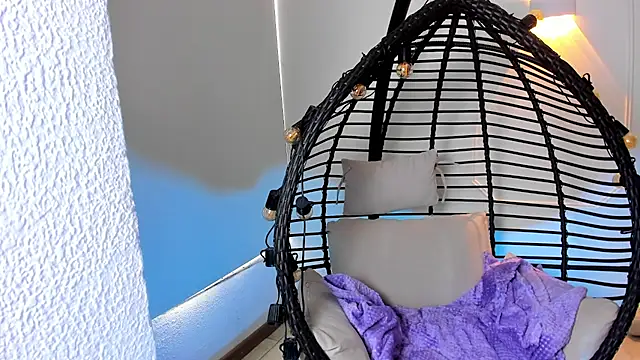 FreckleDoll online show from July 10, 8:09 pm