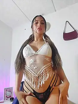 DulceDolly  online show from June 11, 4:20 am