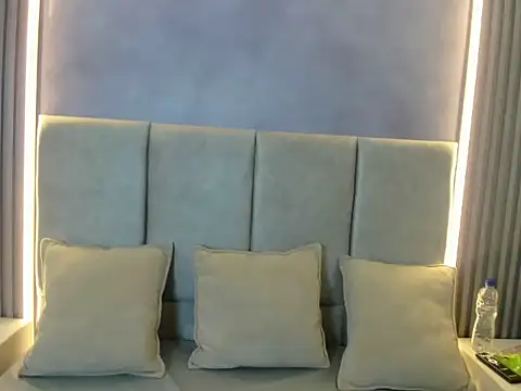 LunaAura online show from June 15, 3:40 am