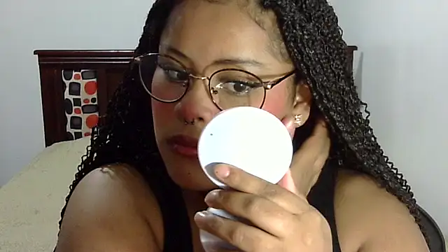 Lolacurly69 online show from July 16, 5:04 am