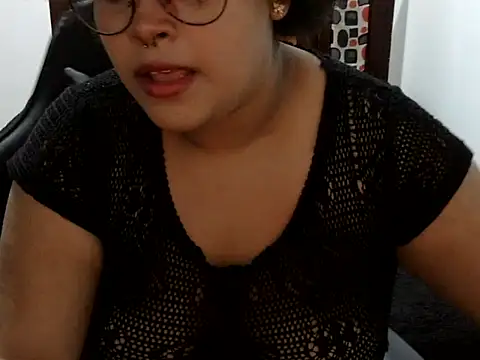 Lolacurly69 online show from June 17, 2:33 am
