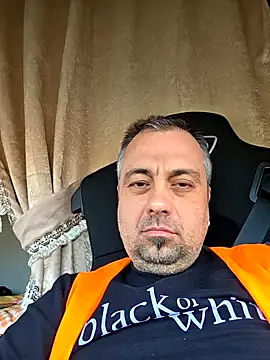 Robertoplayboy online show from April 22, 12:34 pm