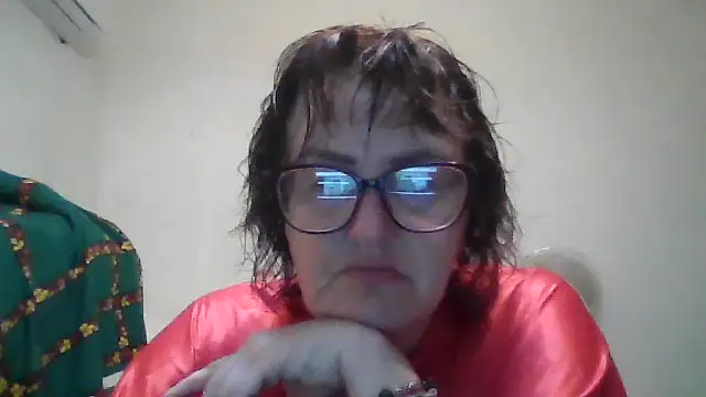 ErikaXShine online show from June 27, 8:15 pm