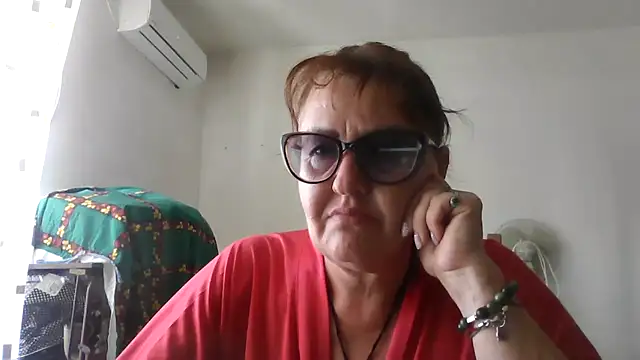 ErikaXShine online show from June 25, 12:10 pm
