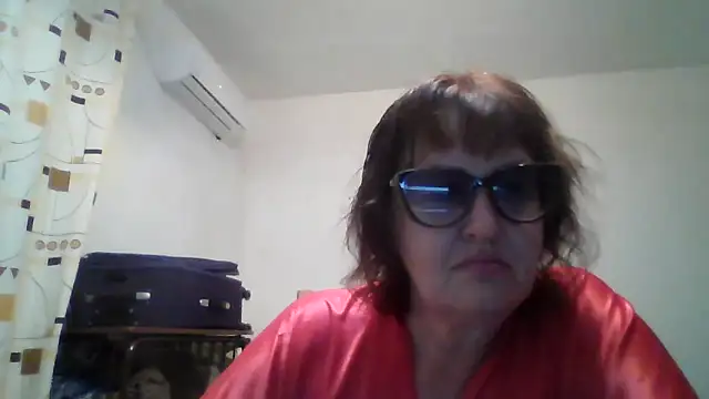 ErikaXShine online show from June 20, 8:14 pm