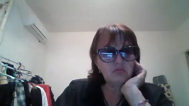 ErikaXShine online show from July 23, 7:10 pm