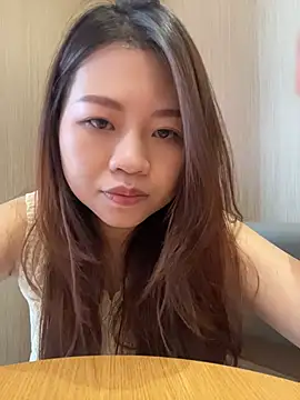 Snapshot of mimi05231 chatting on July 2, 3:23 am mimi05231 online show from July 2, 3:23 am