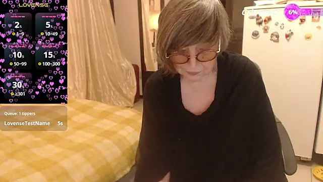 Sharon Amore online show from March 18, 7:15 pm