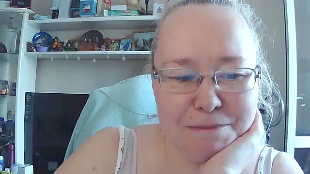 Viola27 online show from July 5, 8:10 am
