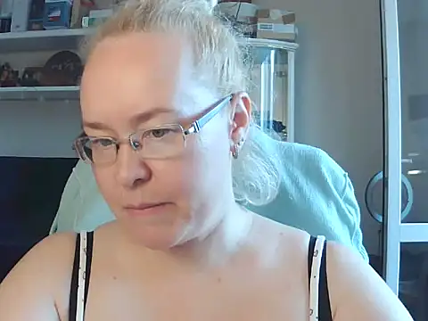 Viola27 online show from July 29, 9:52 am