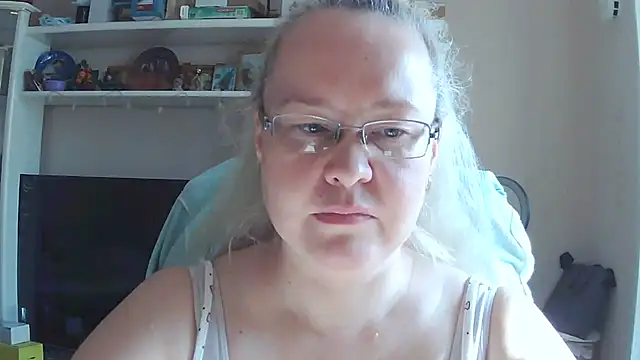 Viola27 online show from July 9, 2:12 am