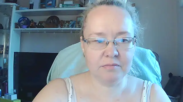 Viola27 online show from July 9, 2:27 pm
