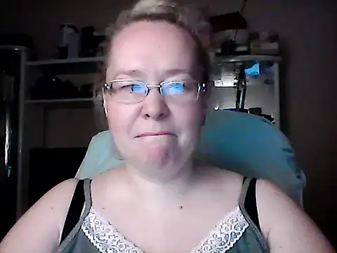 Viola27 online show from June 11, 4:48 pm
