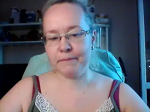Viola27 online show from July 1, 2:39 pm