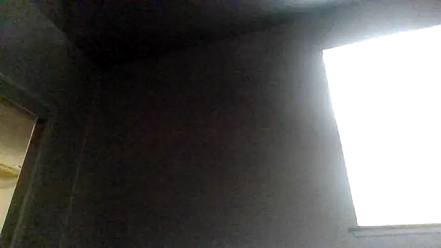 Snapshot of Mikecloudyhawk chatting on June 9, 2:40 pm Mikecloudyhawk online show from June 9, 2:40 pm