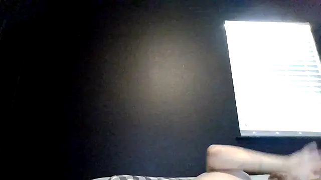 Snapshot of Mikecloudyhawk chatting on July 1, 8:09 pm Mikecloudyhawk online show from July 1, 8:09 pm