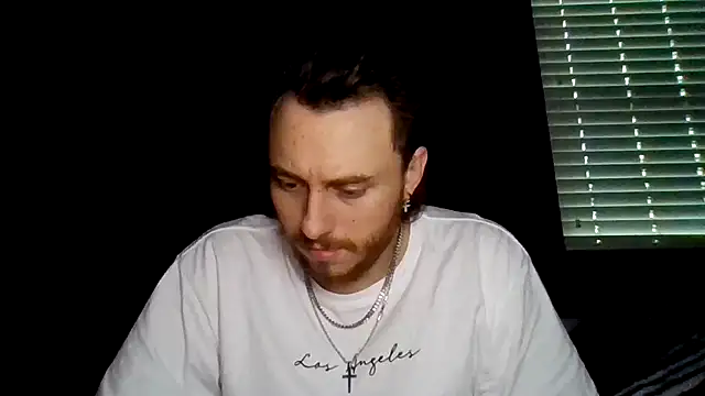 Snapshot of Mikecloudyhawk chatting on June 19, 1:06 pm Mikecloudyhawk online show from June 19, 1:06 pm