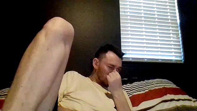 Snapshot of Mikecloudyhawk chatting on June 20, 3:39 pm Mikecloudyhawk online show from June 20, 3:39 pm