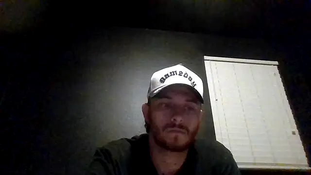 Snapshot of Mikecloudyhawk chatting on June 18, 8:02 am Mikecloudyhawk online show from June 18, 8:02 am