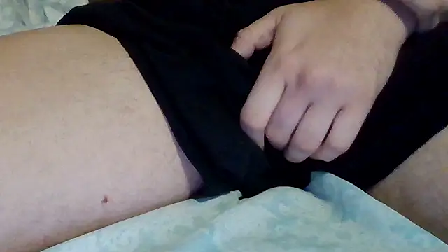 Snapshot of Mikecloudyhawk chatting on July 9, 1:28 am Mikecloudyhawk online show from July 9, 1:28 am
