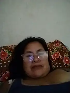 Snapshot of ClassyLady51 chatting on July 1, 12:44 am ClassyLady51 online show from July 1, 12:44 am