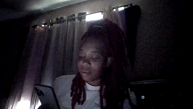 Snapshot of BoujieDee chatting on July 24, 6:37 pm BoujieDee online show from July 24, 6:37 pm