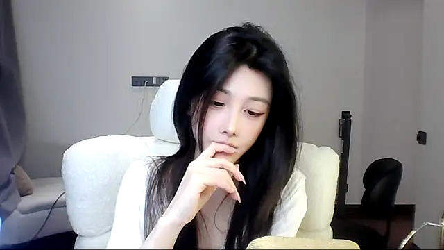 SylvieMaya online show from June 26, 6:36 pm