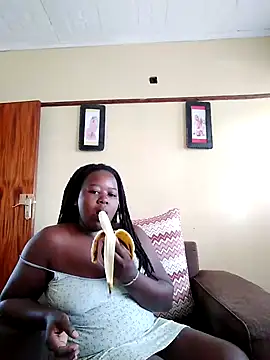 Snapshot of SexyTashar chatting on June 9, 8:15 am SexyTashar online show from June 9, 8:15 am