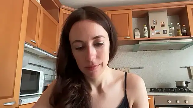 Snapshot of Flamingo_Queen chatting on June 27, 7:47 am Flamingo Queen online show from June 27, 7:47 am
