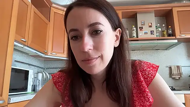 Snapshot of Flamingo_Queen chatting on June 18, 6:12 am Flamingo Queen online show from June 18, 6:12 am