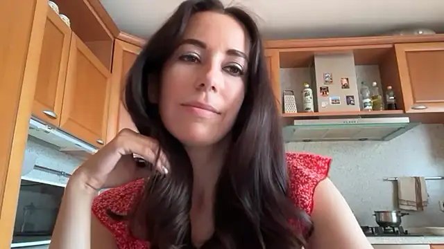 Snapshot of Flamingo_Queen chatting on July 6, 5:58 am Flamingo Queen online show from July 6, 5:58 am