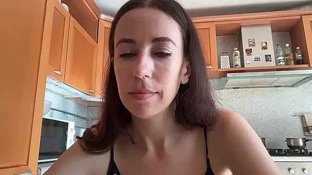 Snapshot of Flamingo_Queen chatting on July 18, 5:05 am Flamingo Queen online show from July 18, 5:05 am