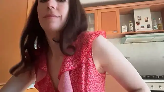 Snapshot of Flamingo_Queen chatting on July 25, 5:15 am Flamingo Queen online show from July 25, 5:15 am