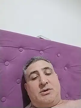 sedentalmaduro online show from June 11, 2:53 am