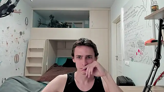 urgoddessboy online show from June 10, 6:20 pm