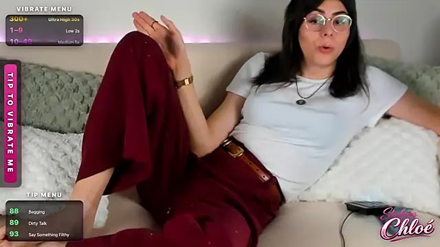 itschloelaurent online show from July 22, 9:06 pm