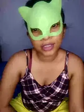 sldoni online show from June 25, 11:21 pm