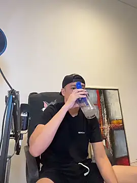 clarkdangerous online show from June 9, 12:22 am