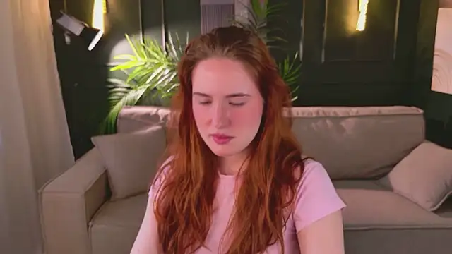 Snapshot of ChloeAster chatting on June 21, 7:03 am ChloeAster online show from June 21, 7:03 am