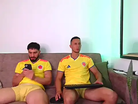 TheLatinBoyfriends online show from June 22, 2:17 am