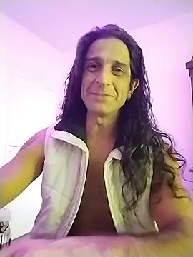 Nightcrawlers online show from June 12, 1:47 am